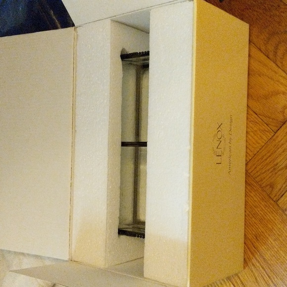 Lenox Glass Jewelry box - Picture 2 of 7